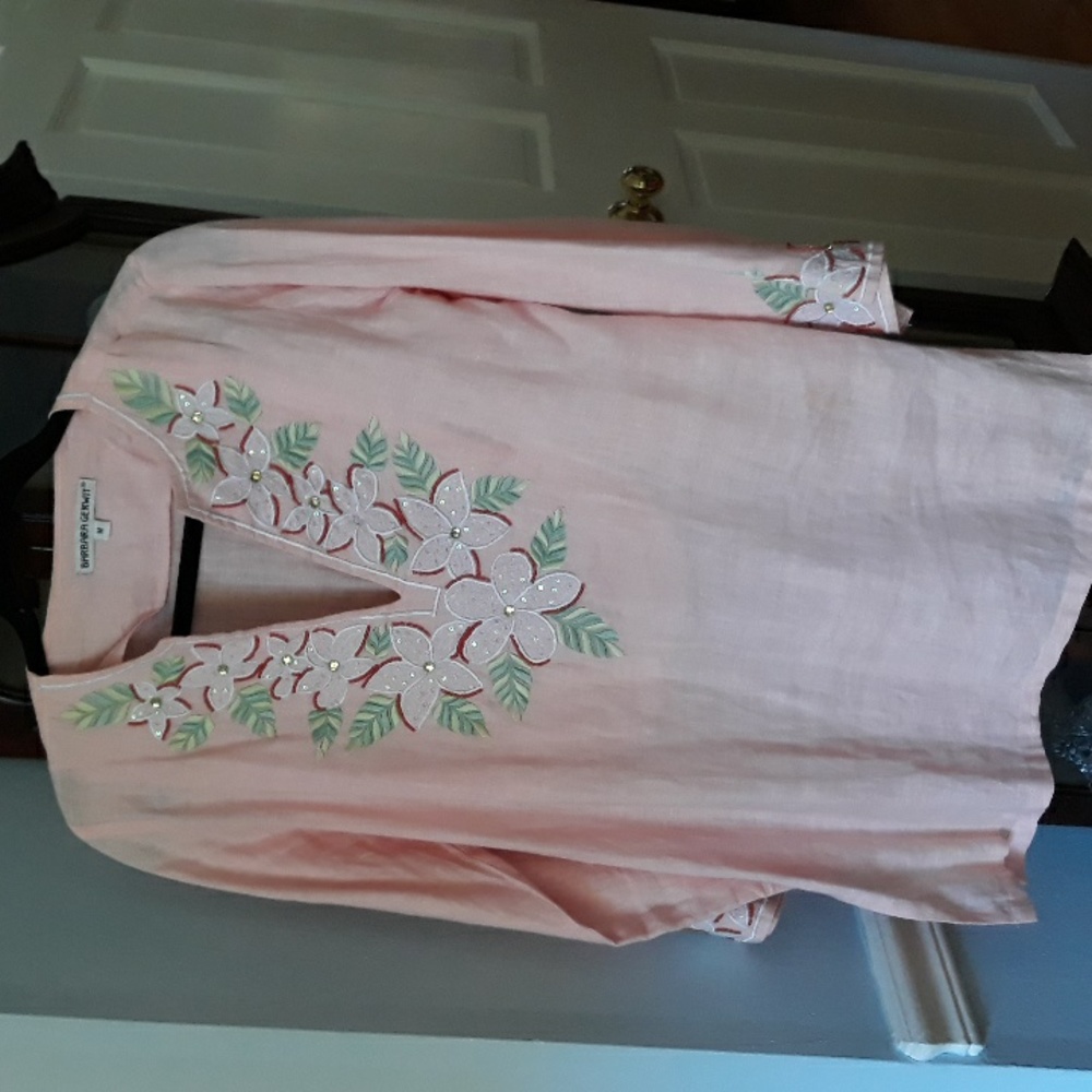 Barbara Gerwit embroidered linen top, size M
